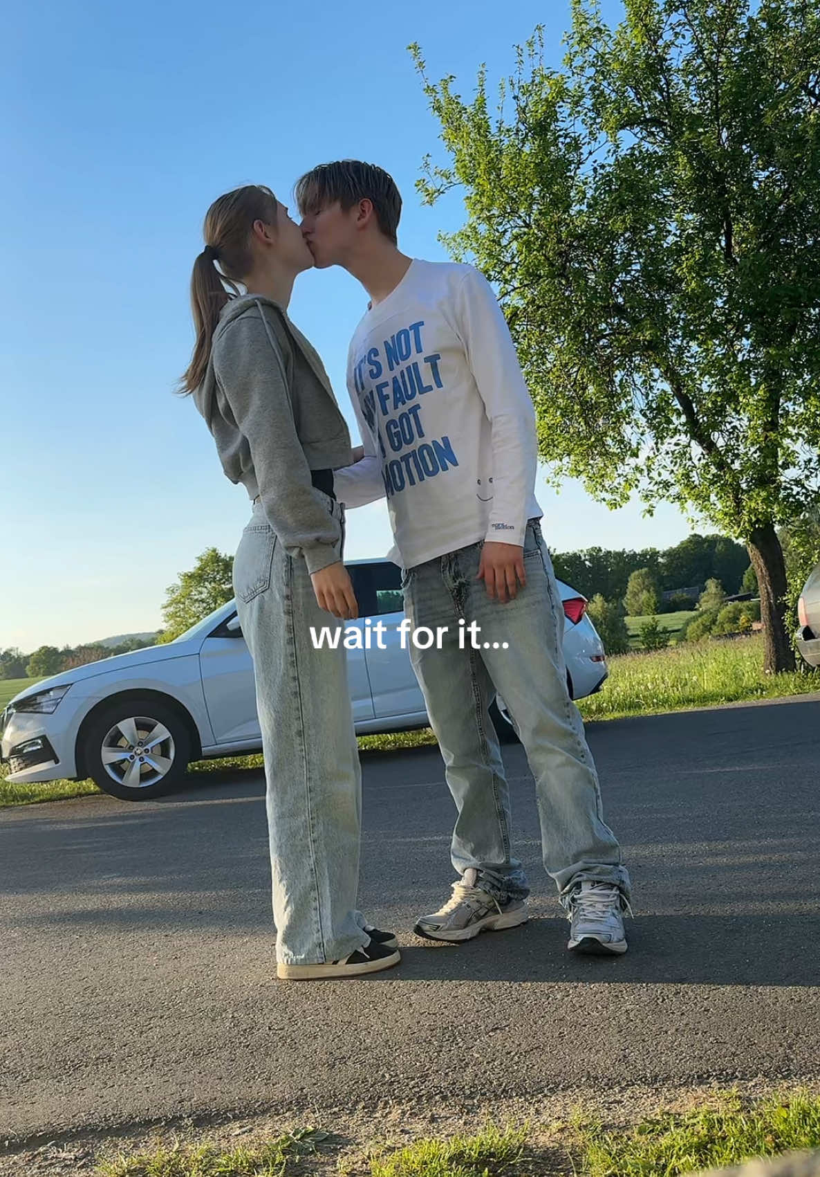 @𝒍𝒊𝒍𝒍𝒚 & 𝒎𝒐𝒎𝒐