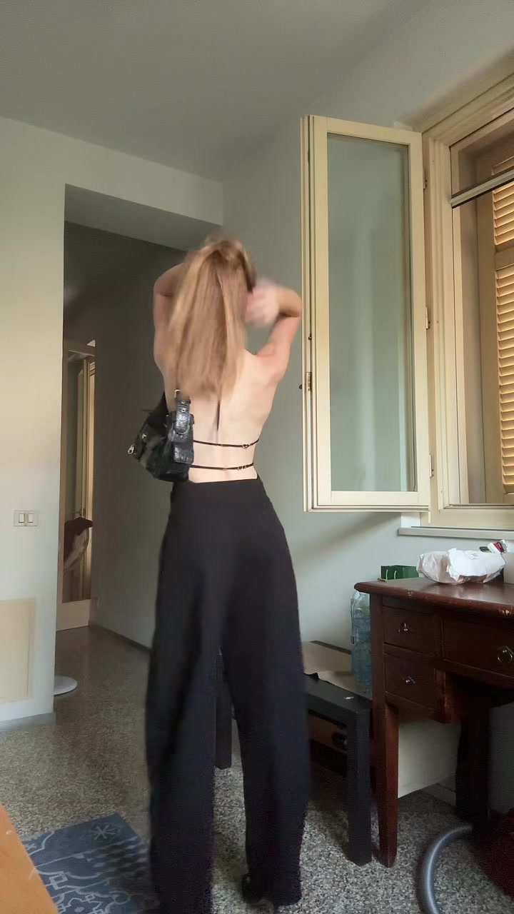 @mishelbratikovaaa