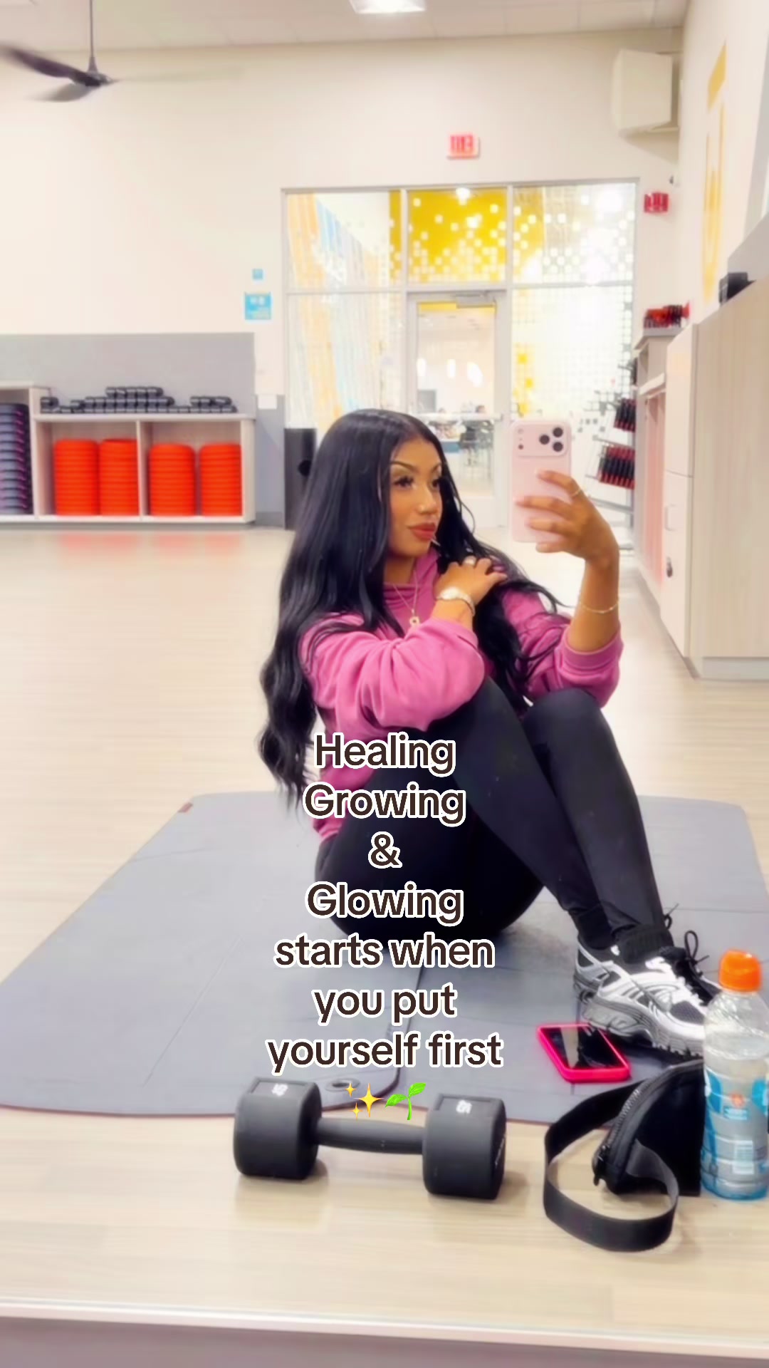 @𝒫𝓇𝑒𝓉𝓉𝓎𝒻𝒶𝒸𝑒𝒾𝓈𝓈𝒶🤎