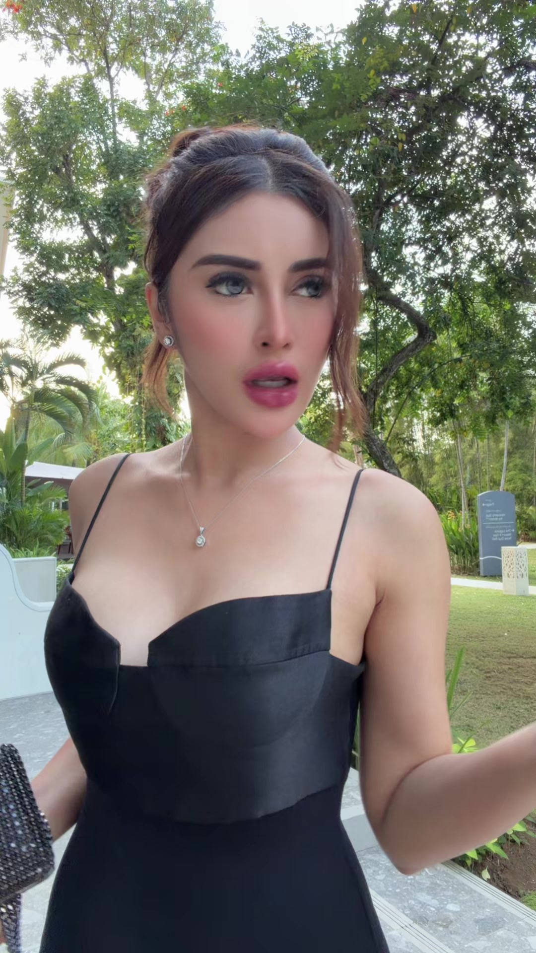 @lauraaas__
