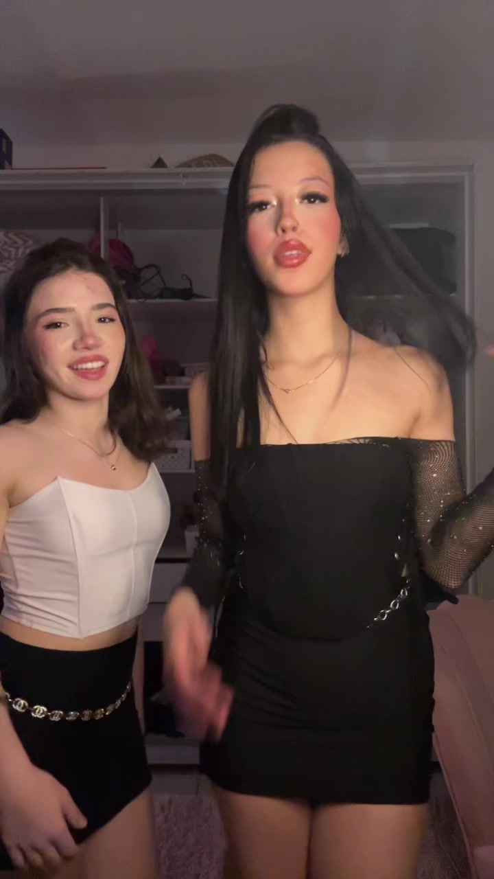 @𝐌𝐚𝐫𝐢💗