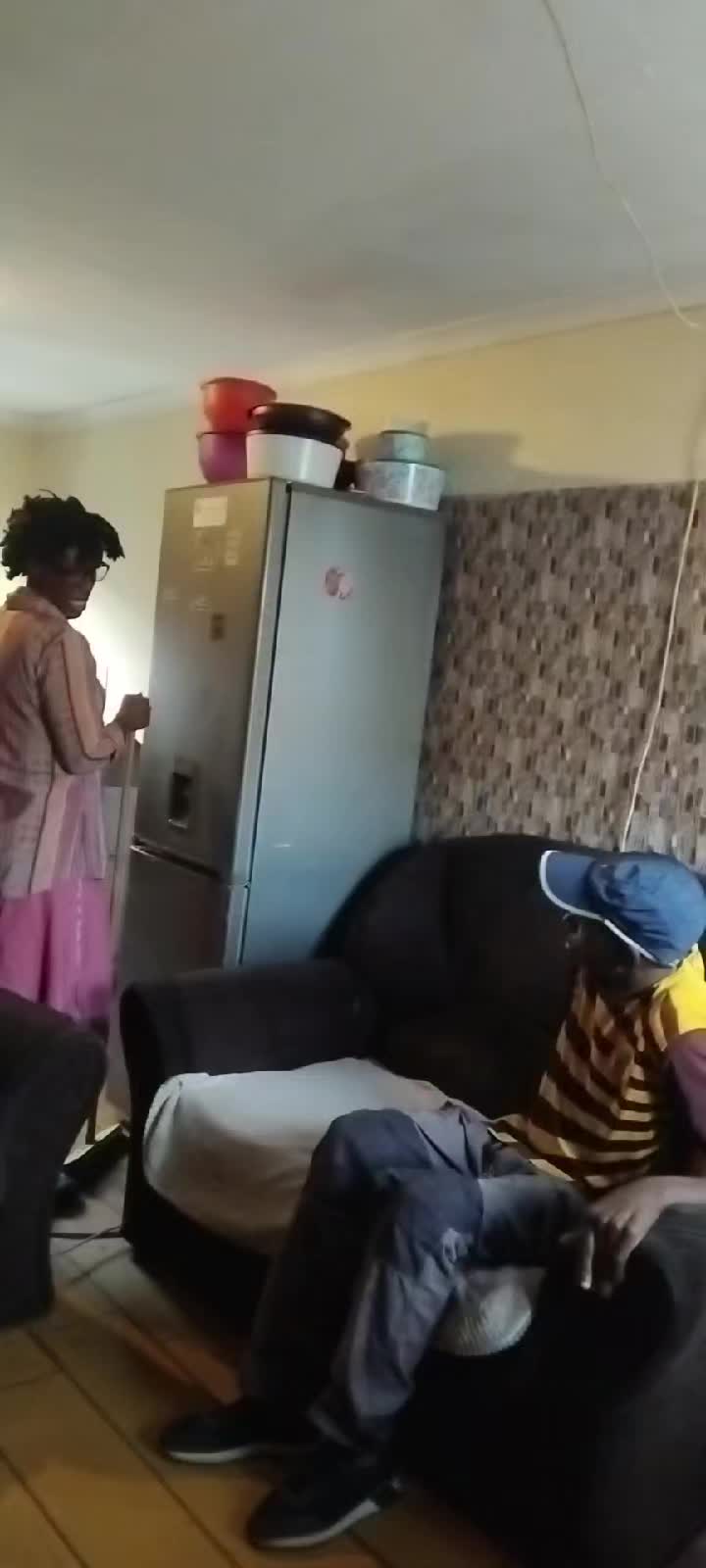 @Nqanqa