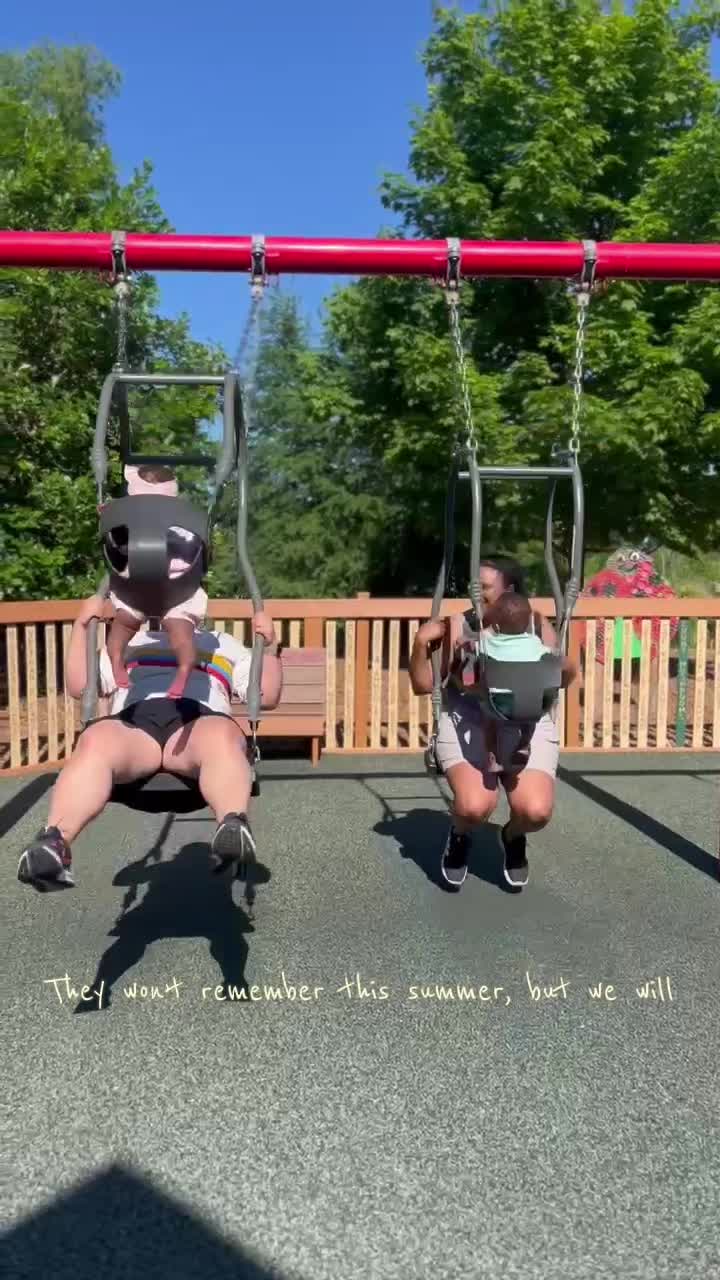 @Paula | Wife + Twin Mama