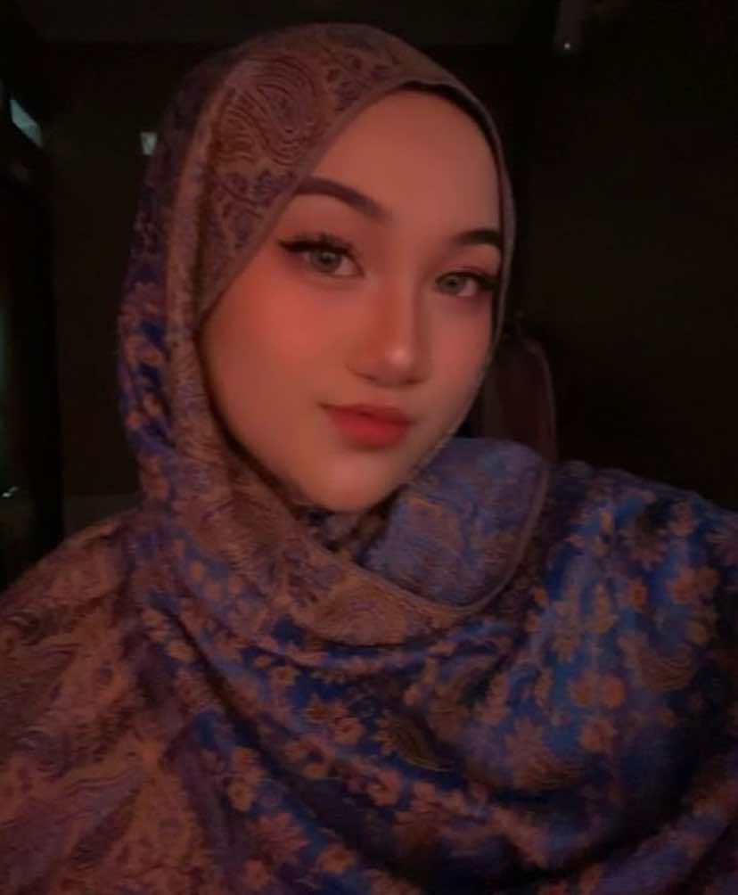 @s4tvrneiz__
