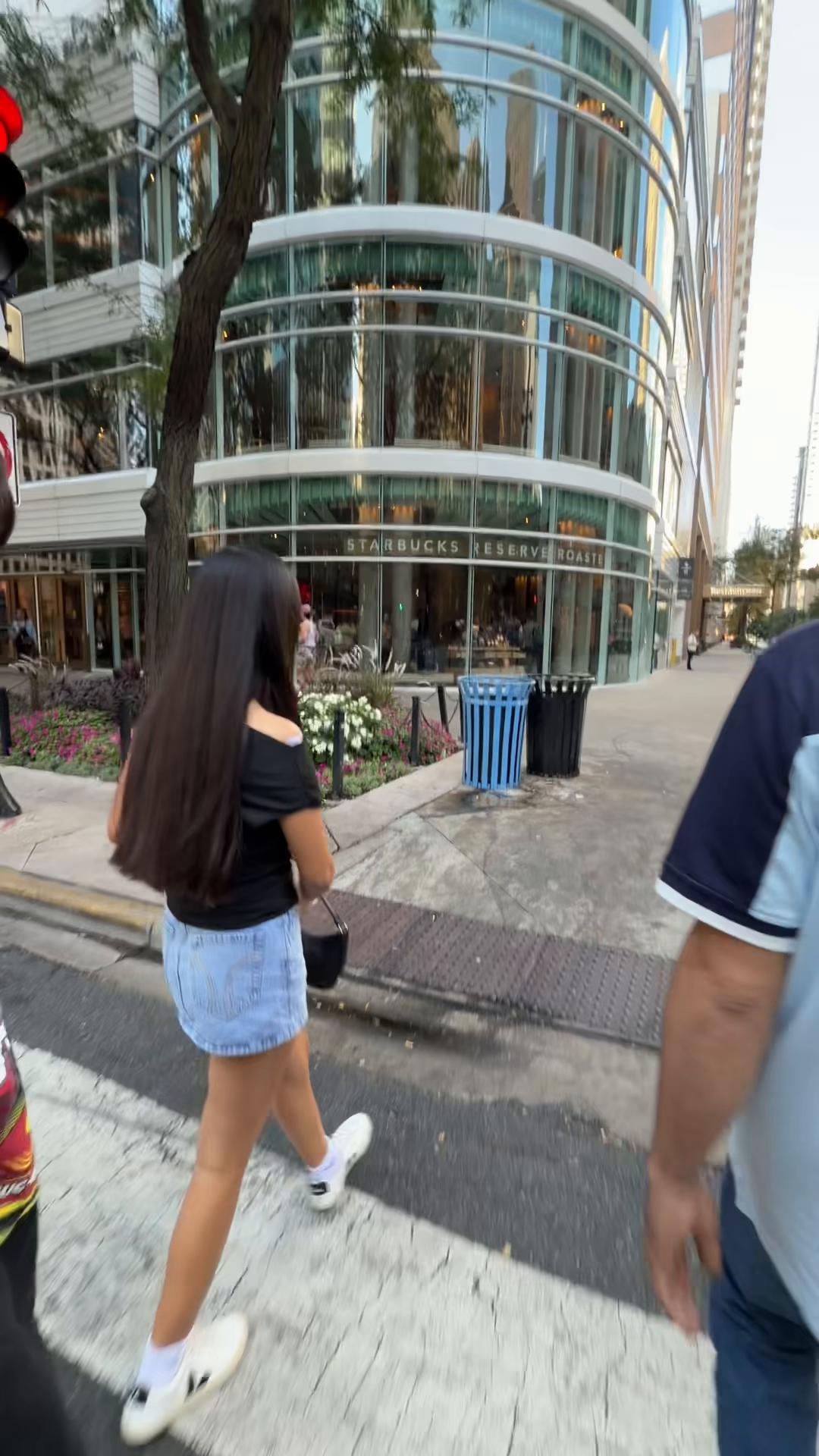 @Anakaren