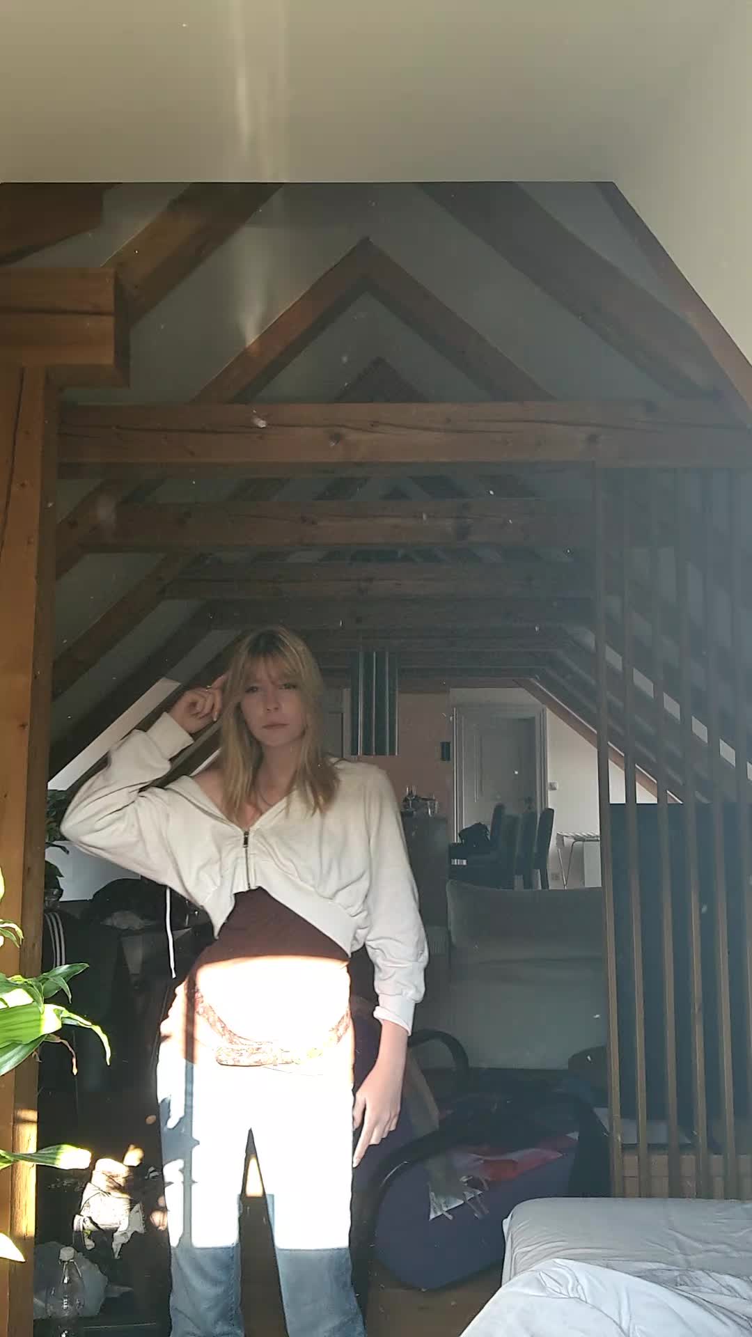 @v 🌀