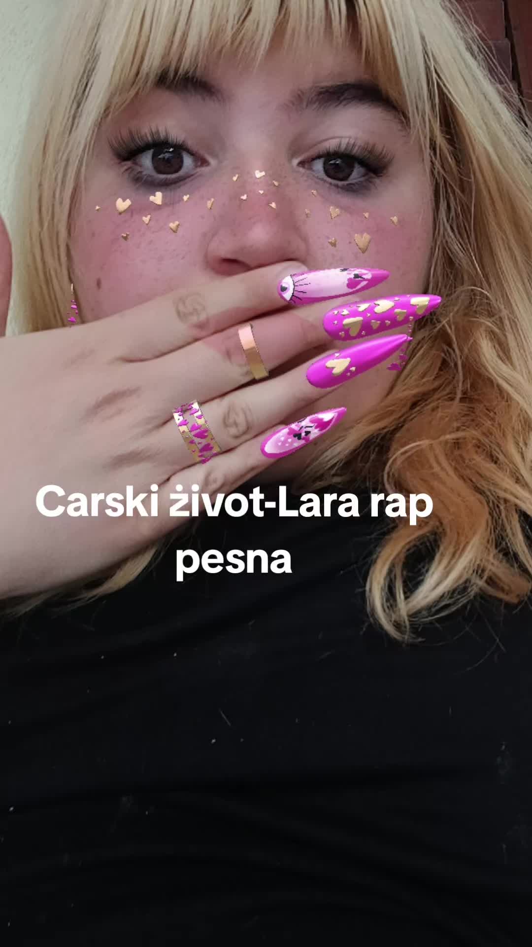 @lara_queen