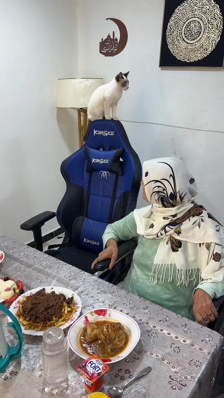 @Houssam and maman❤️