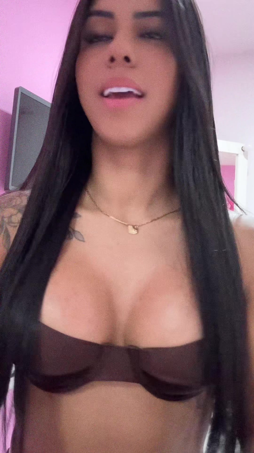 @iuane fernandes