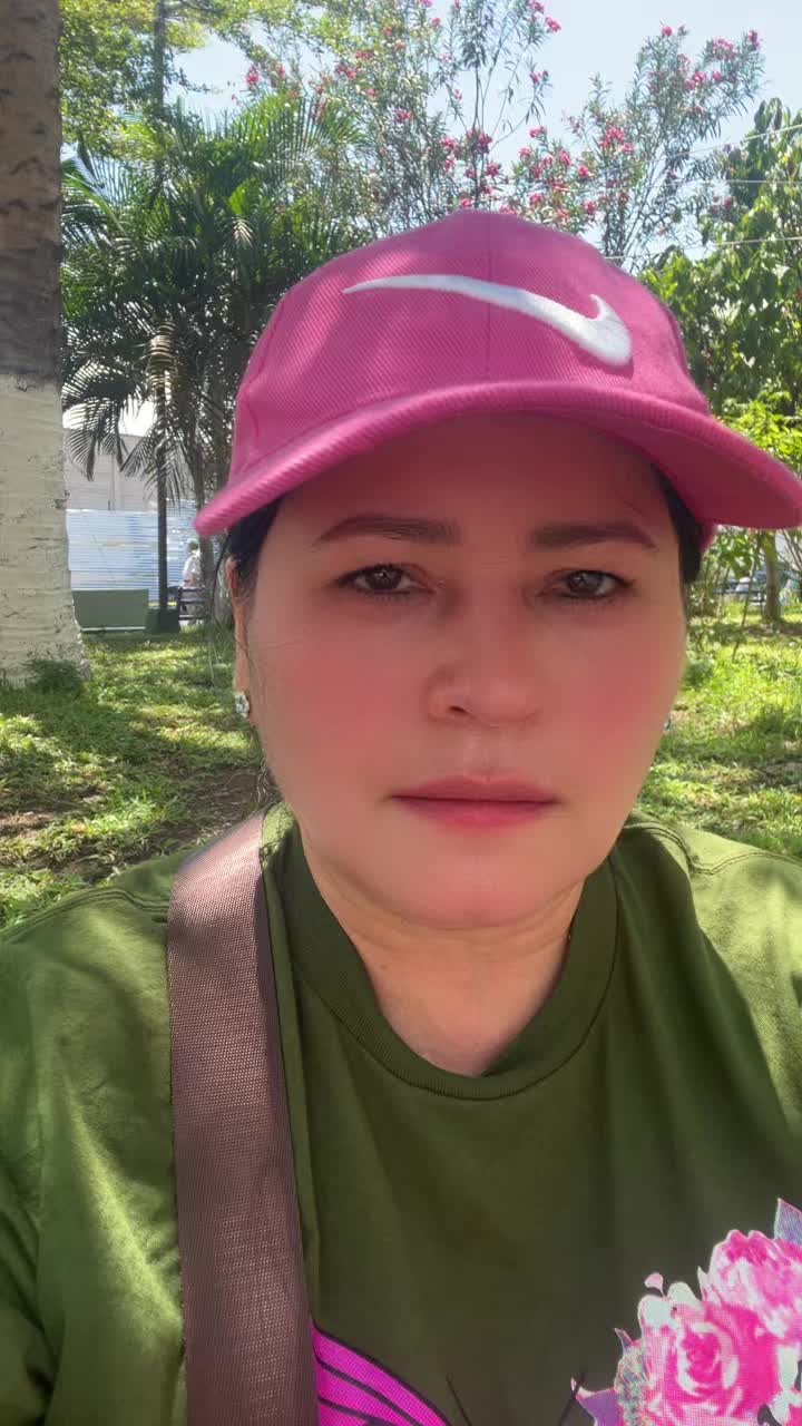 @Lorenavela25