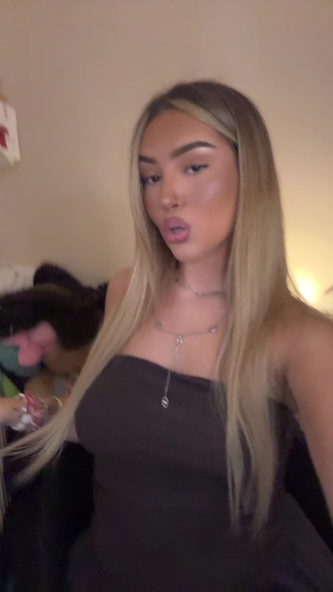 @LΣΣLΘU