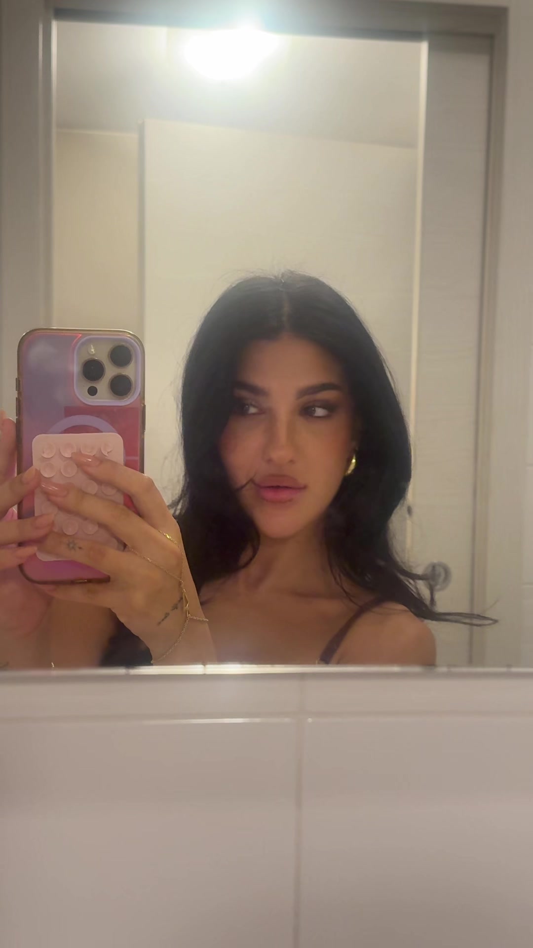 @elenaforfriends