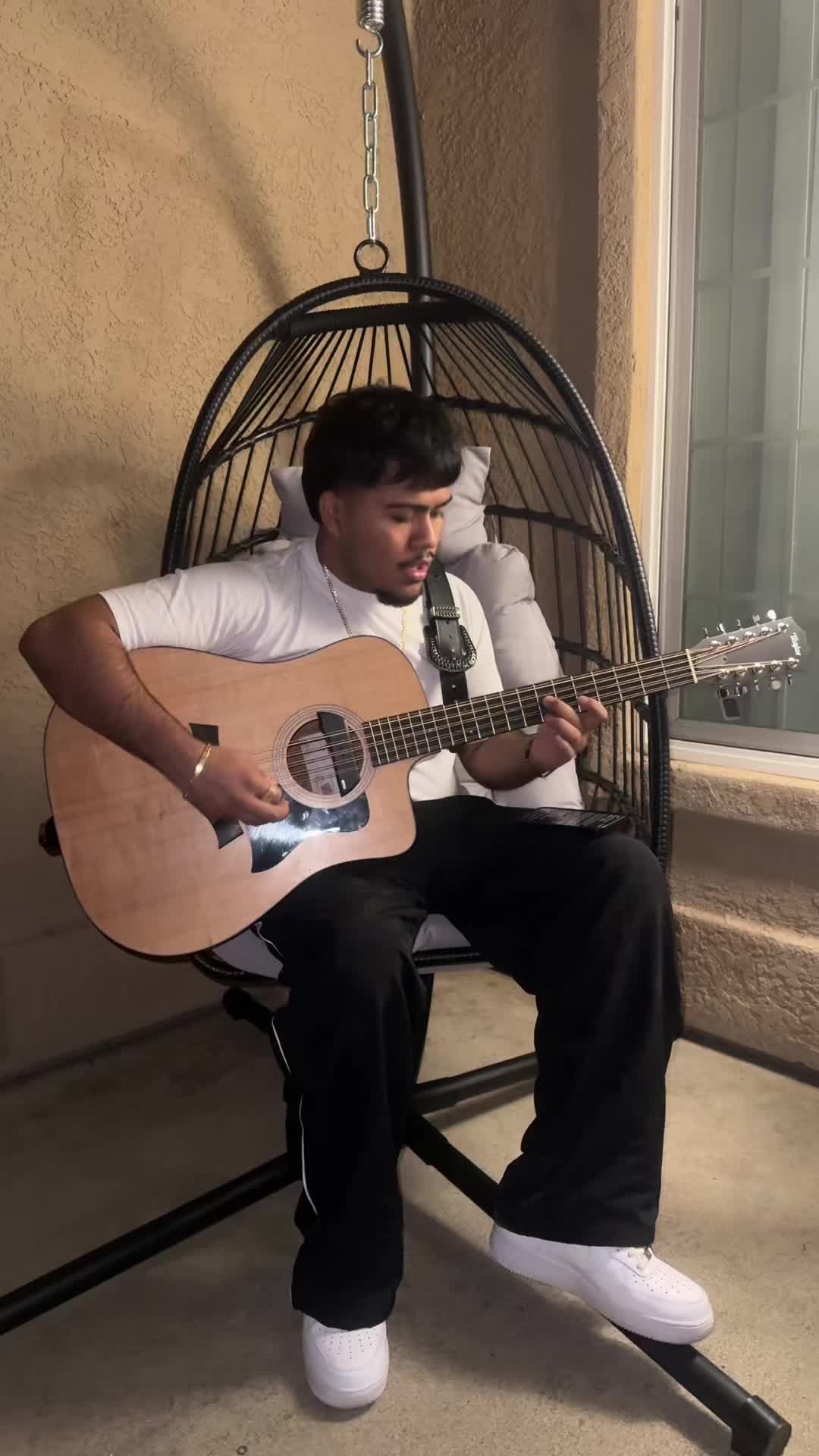 @Christian🎸