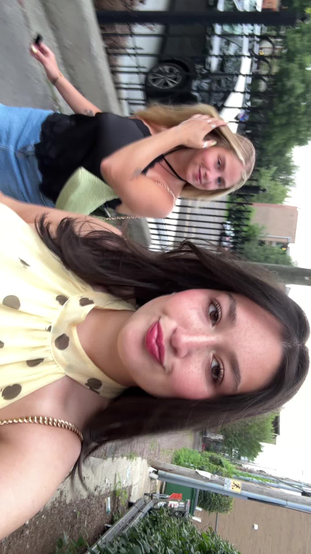 @Lilygoldman