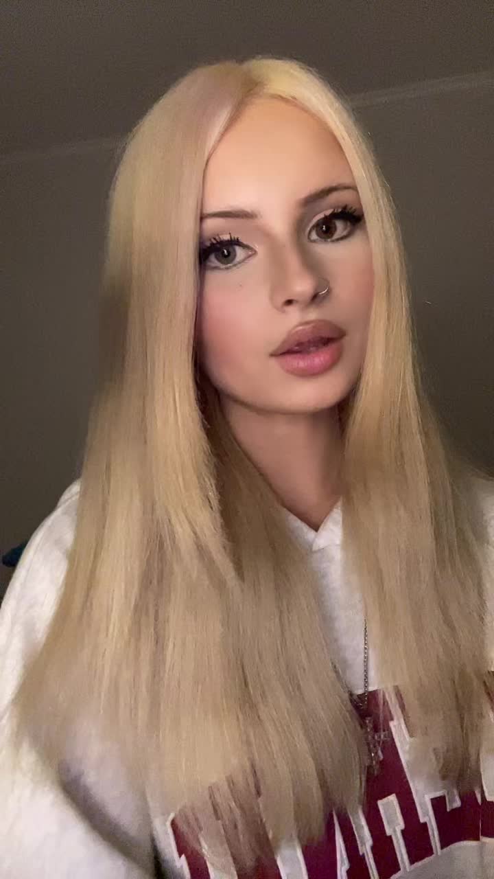 @ blondedoll