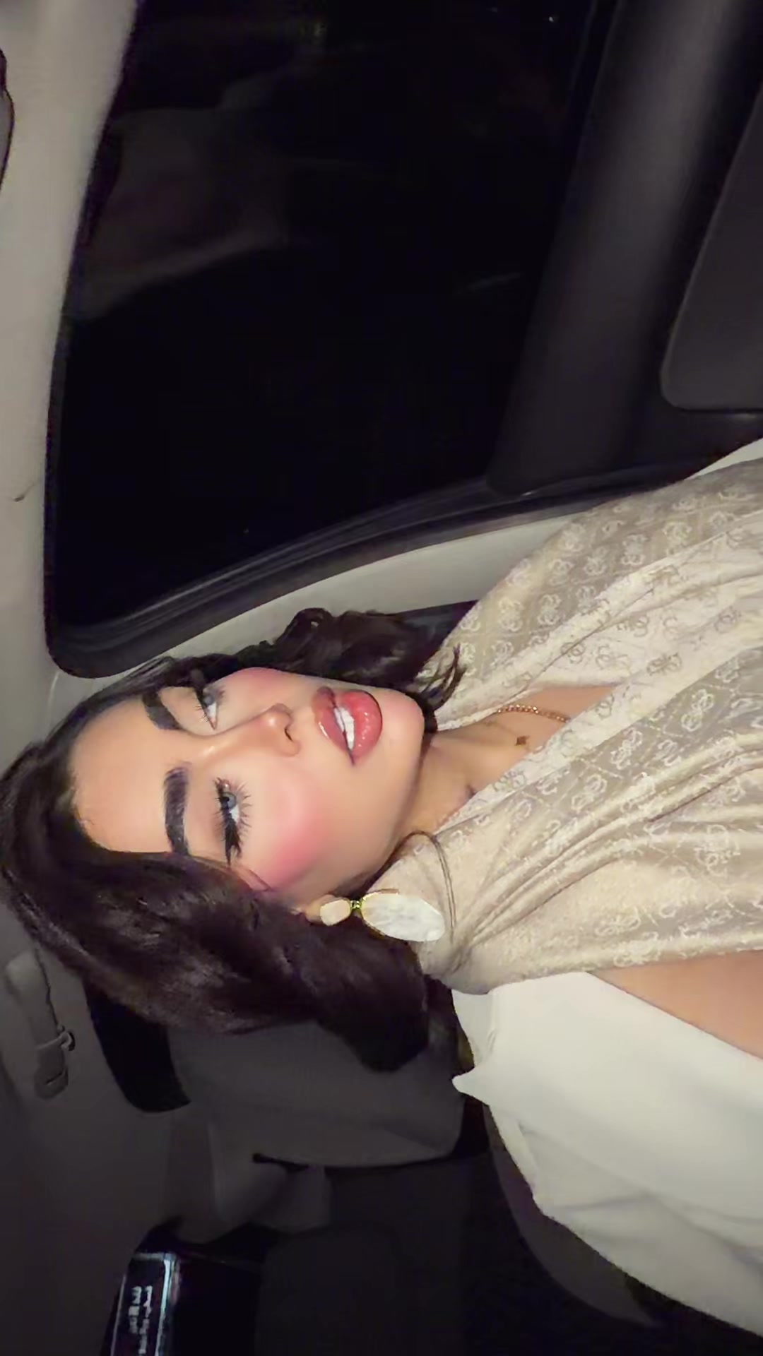 @MAHSA 🍒 ZAMANIAN