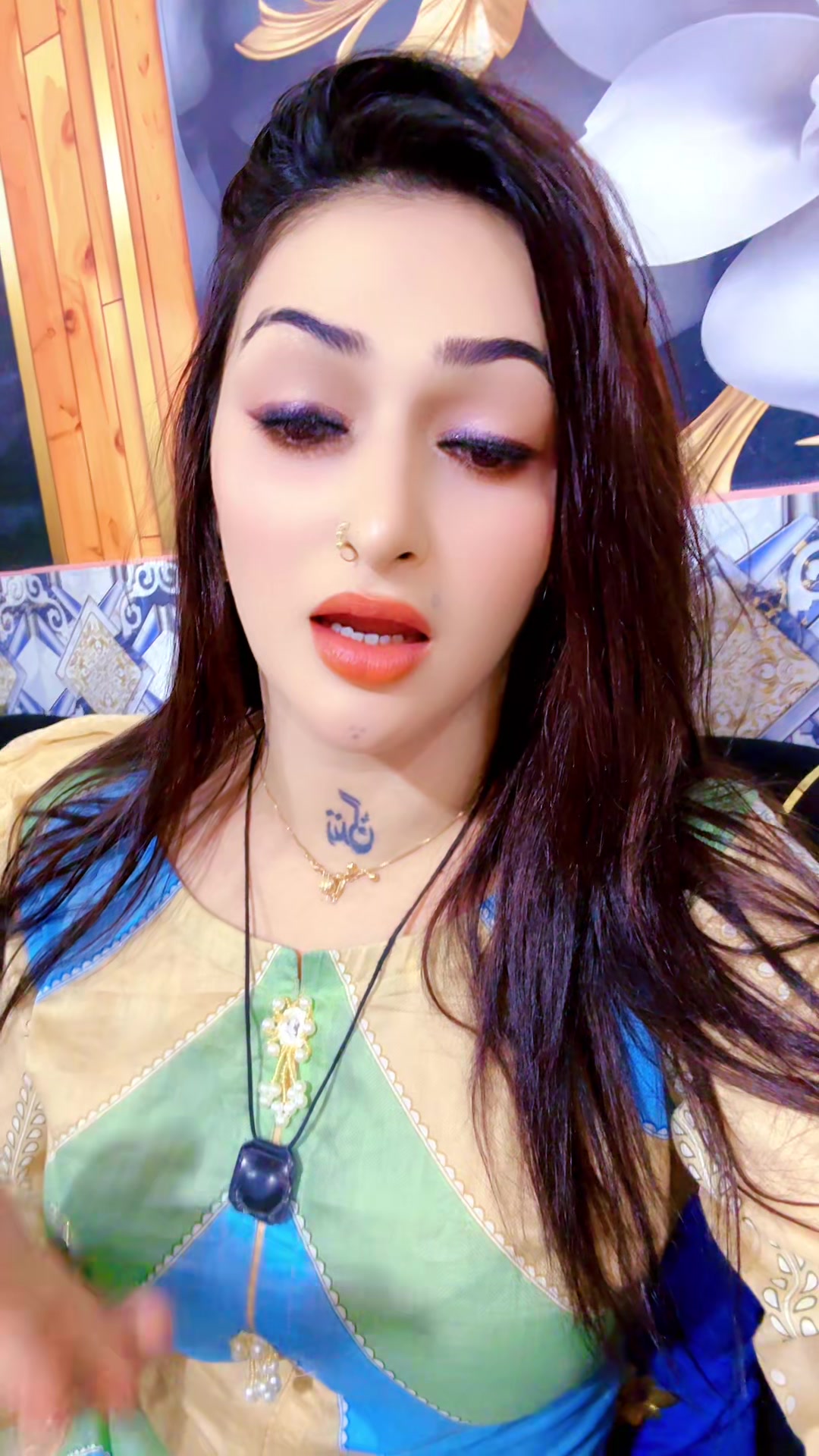 @Misses Karachi zindage