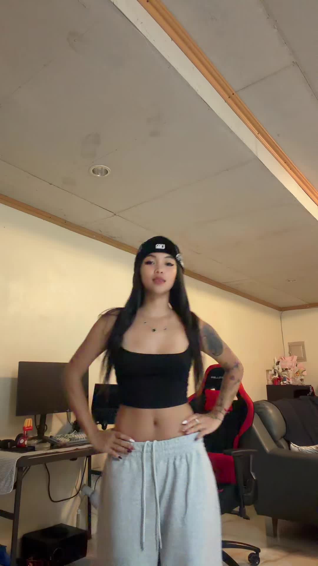 @Chelae 🇵🇭