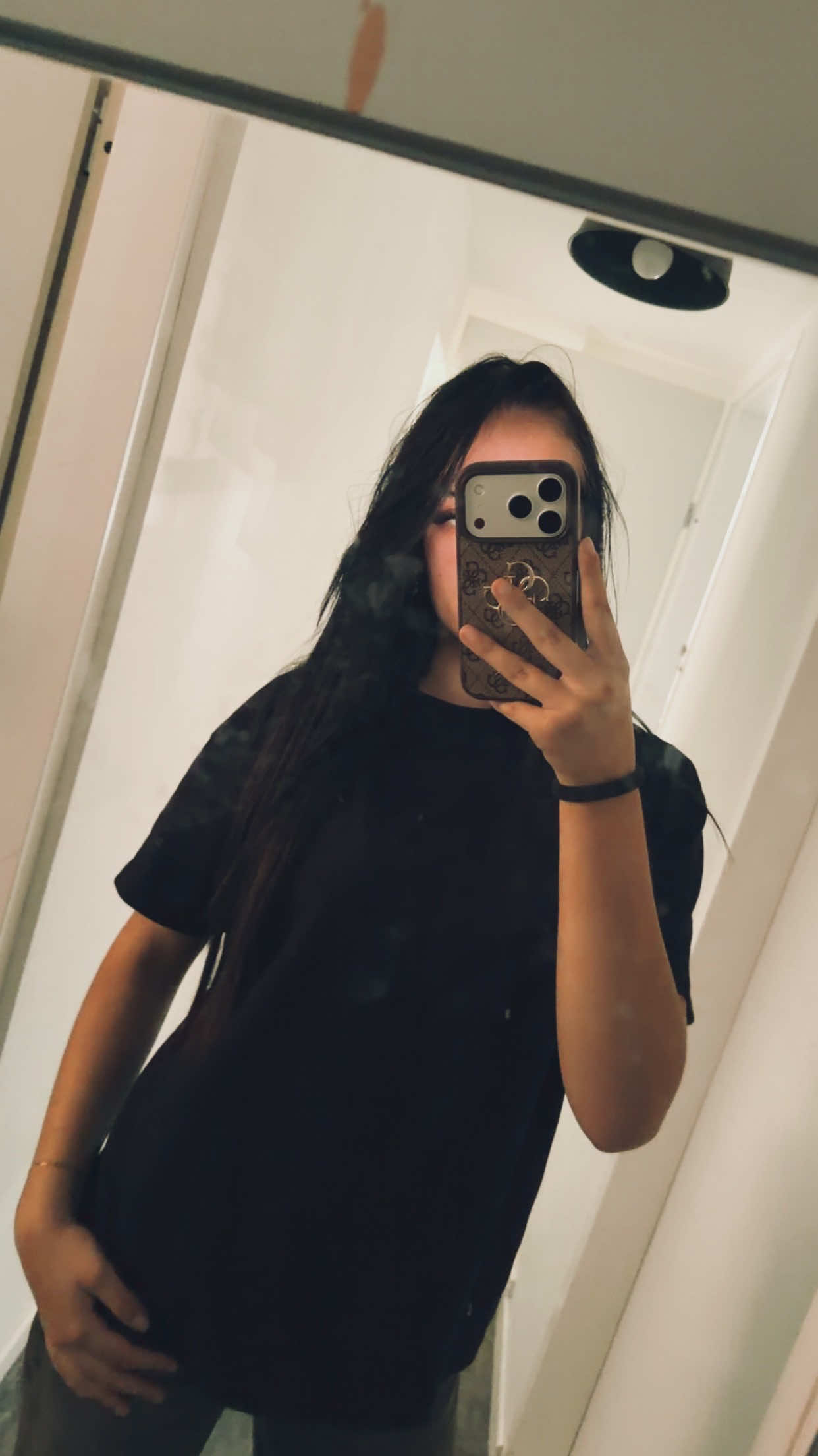 @𝐄🪽