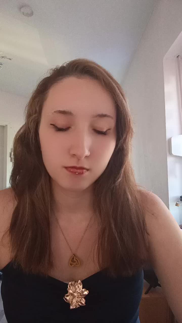 @Leonie