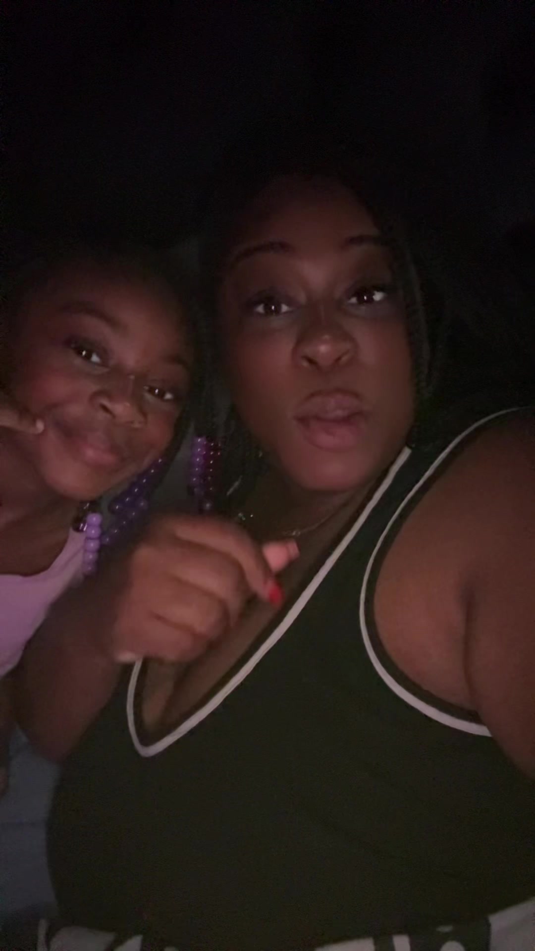 @AmomentWithDanni