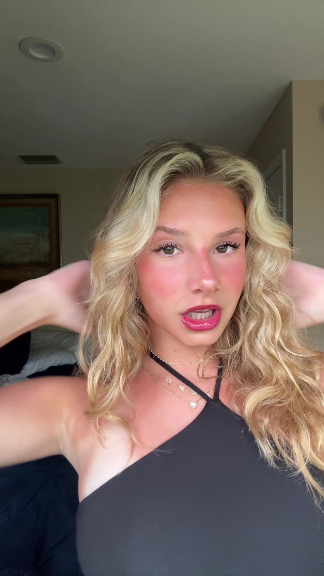 @Cami