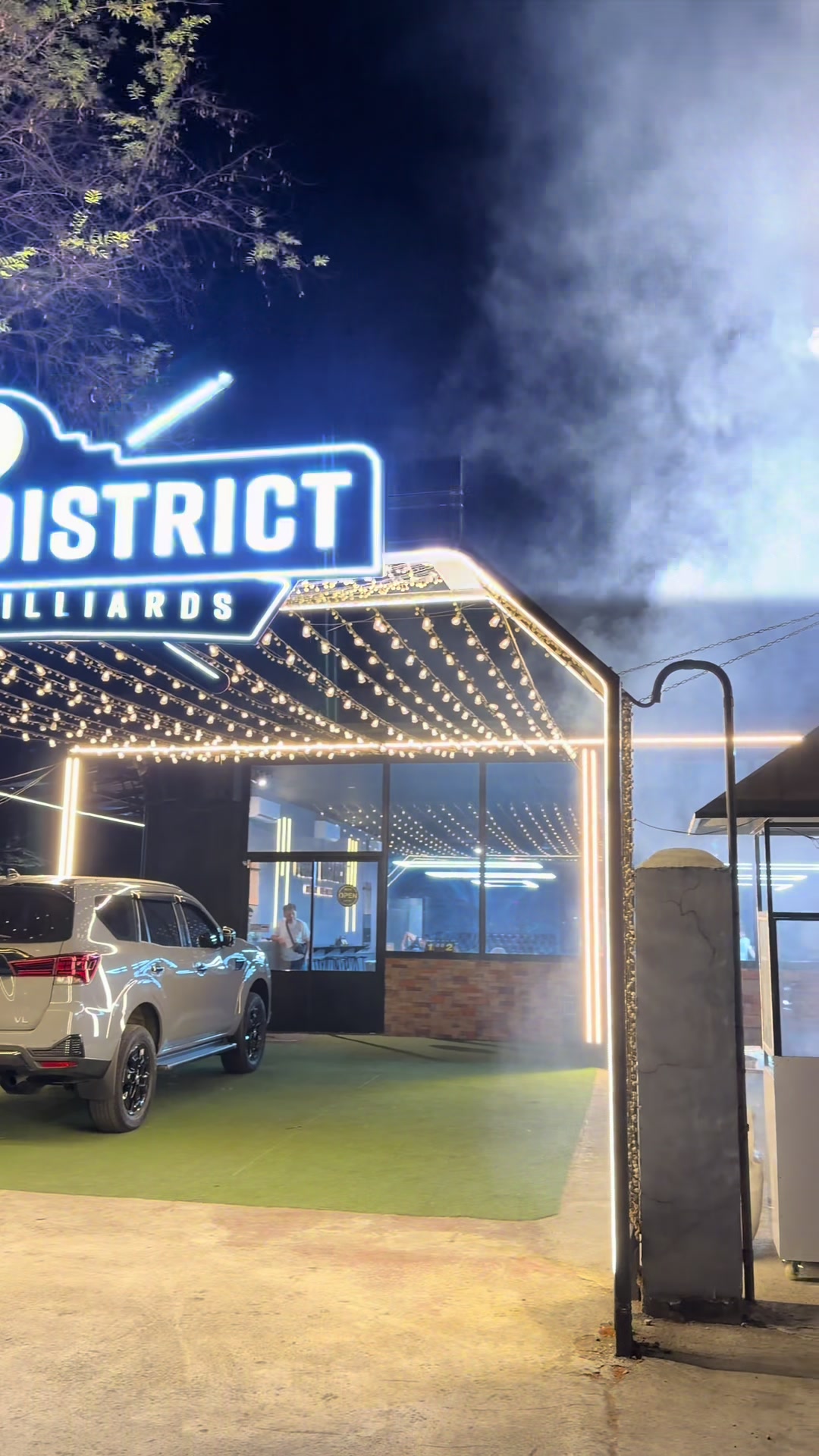 @Pocket District Bar&Billiards