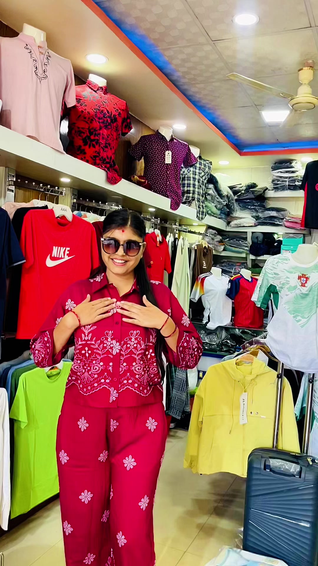 @NS Fashion • Manigram
