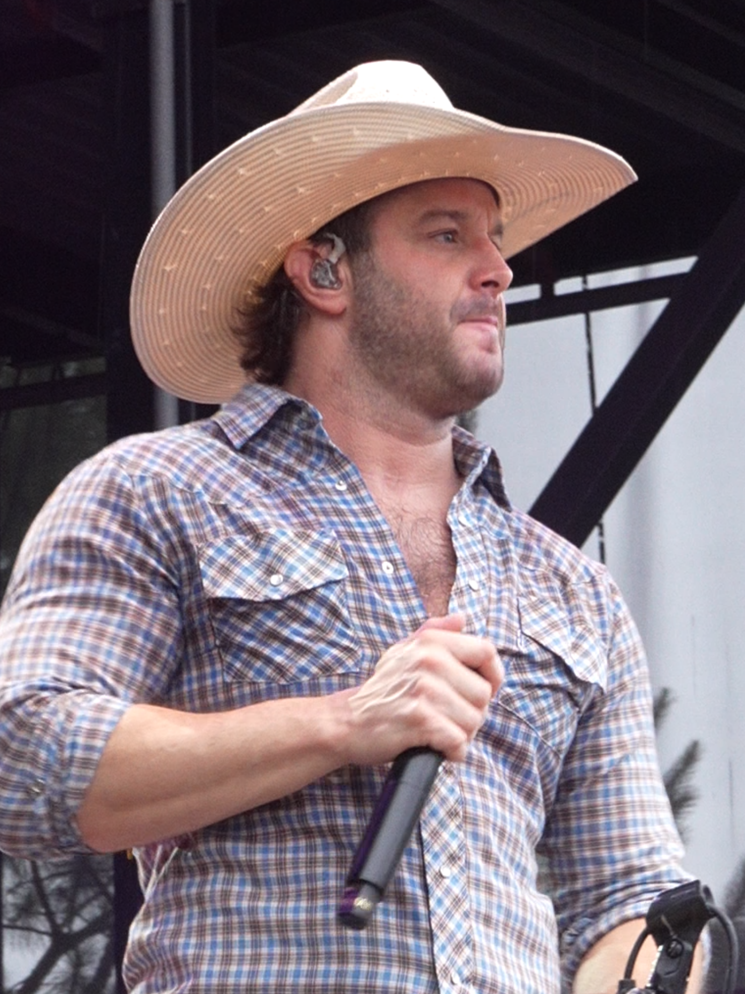 @Easton Corbin