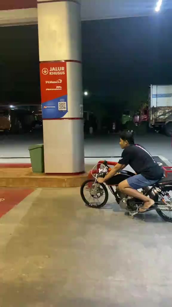 @yawww