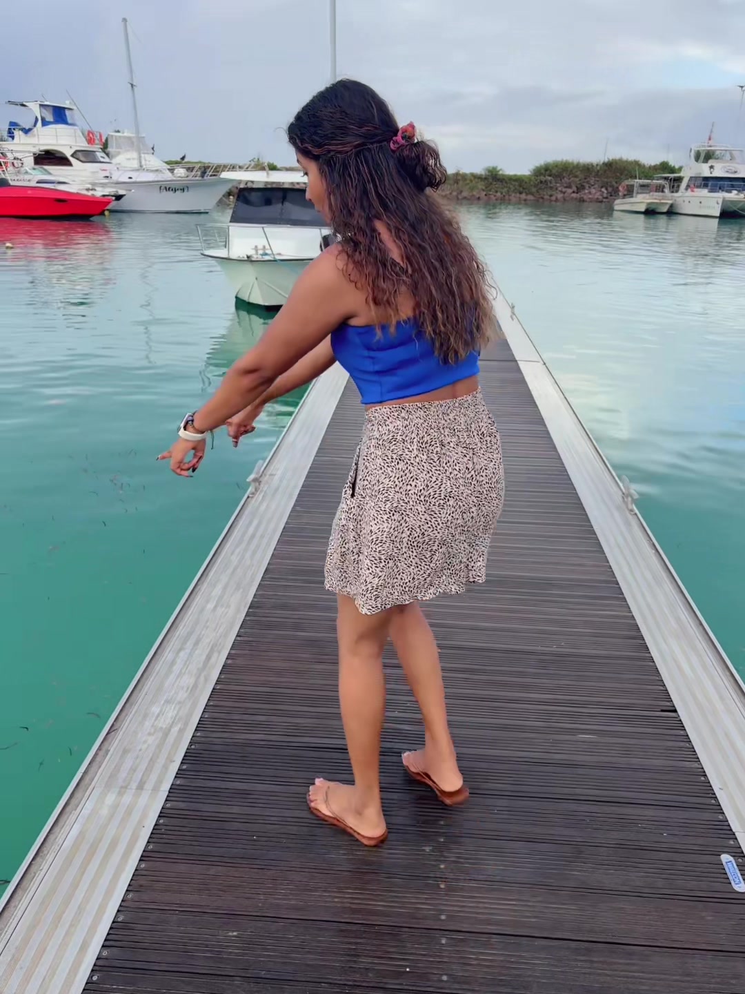 @Moodie💭 🇱🇰 🇸🇨
