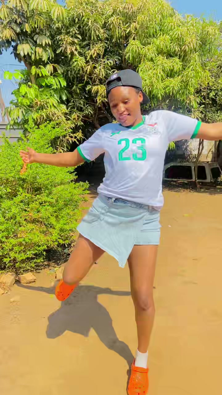 @beckyphiri2301