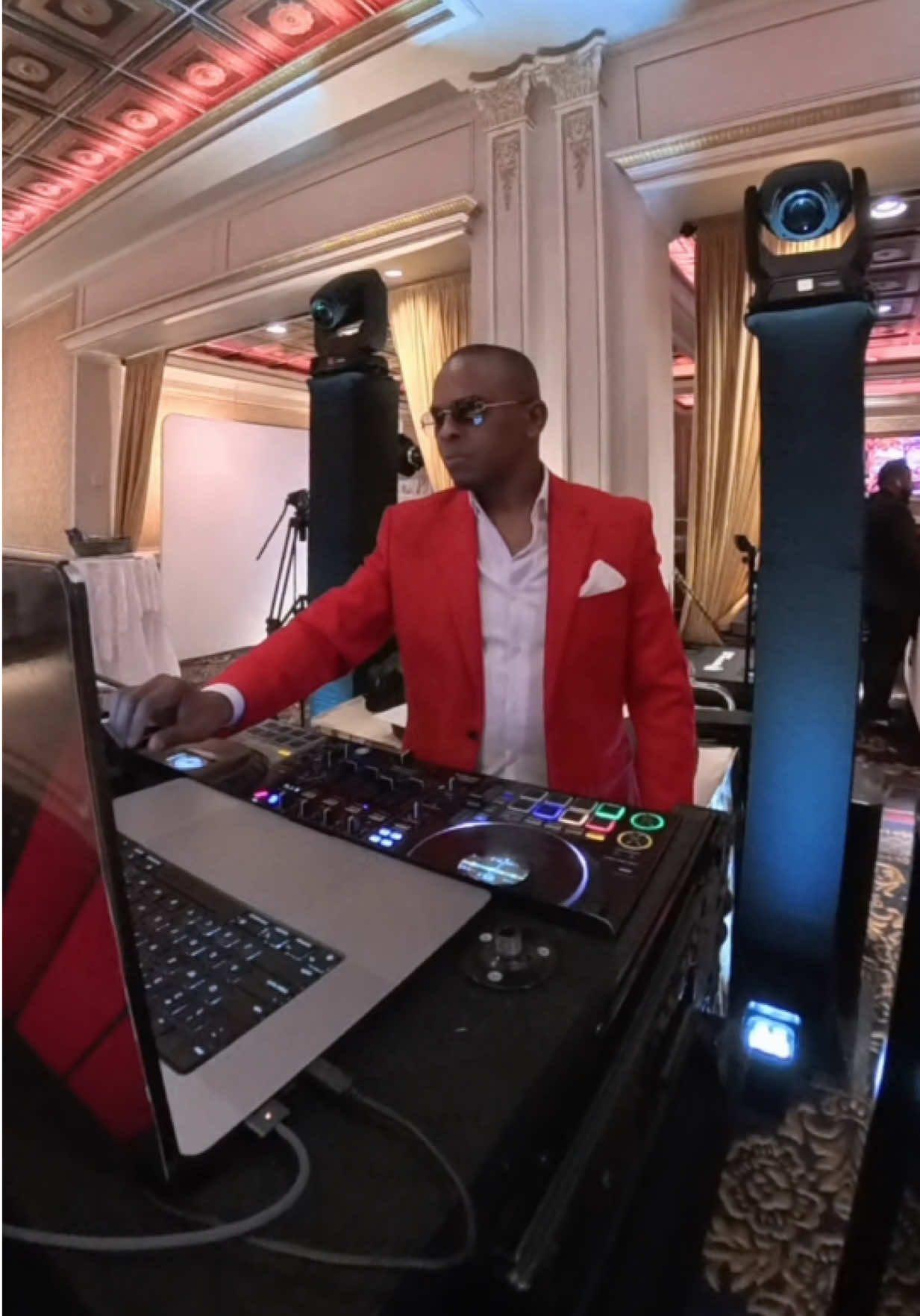 @DJ TONI NYC &bull; TONIBEATZ