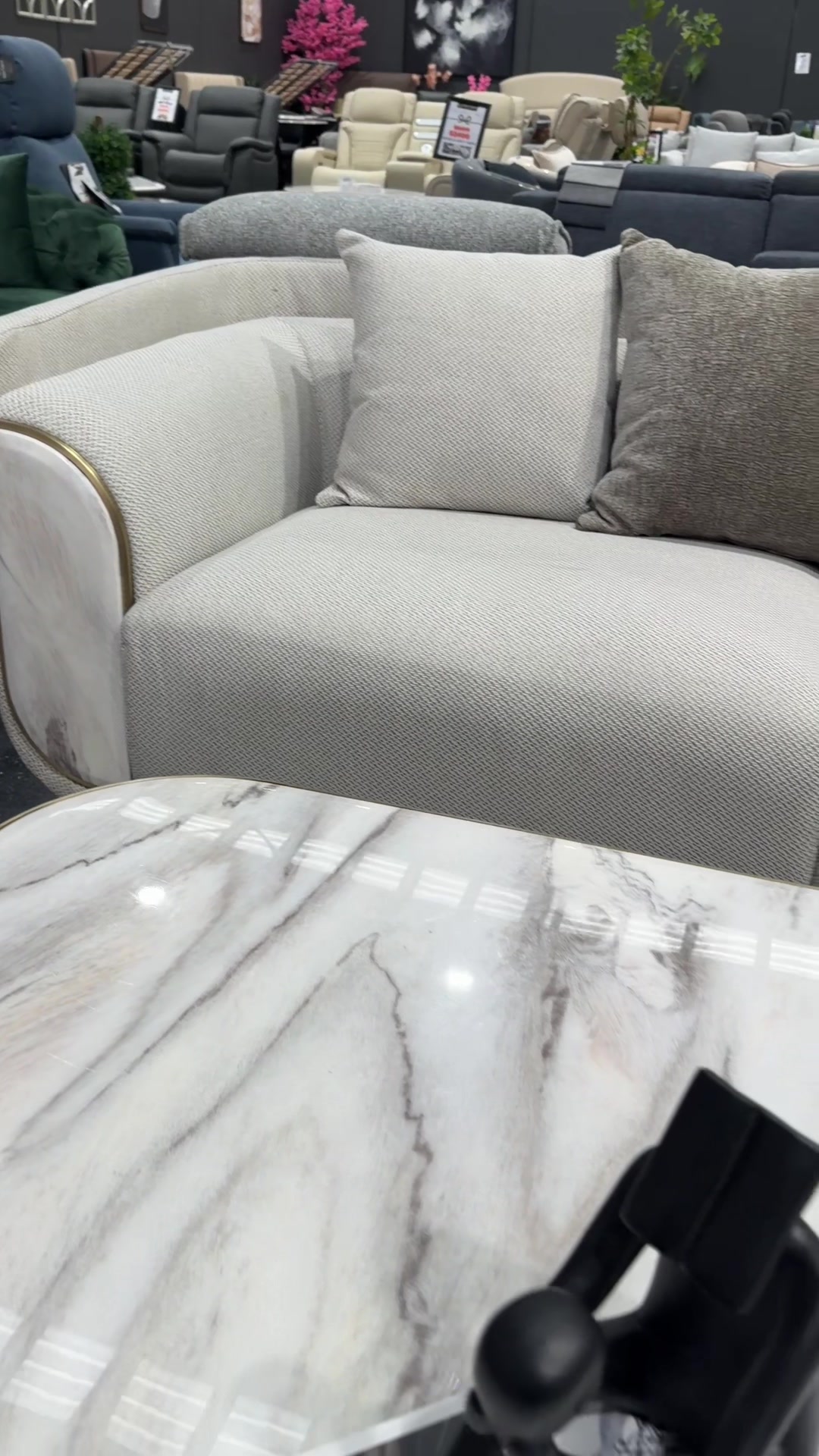 @luxury.indoors.au