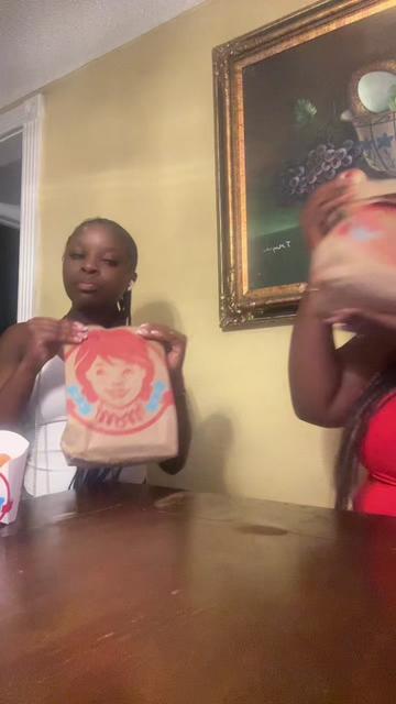 @simplycece