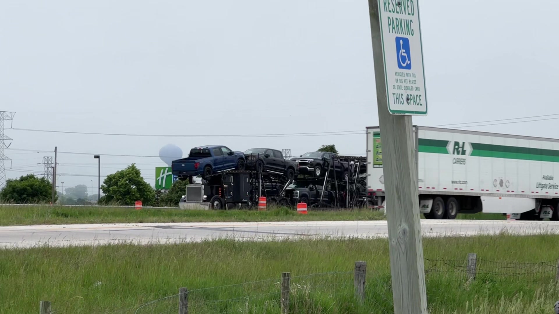 @WiscoBigRigs