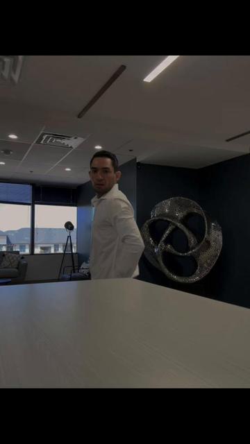 @Jos&eacute;&rdquo; RK&rdquo;
