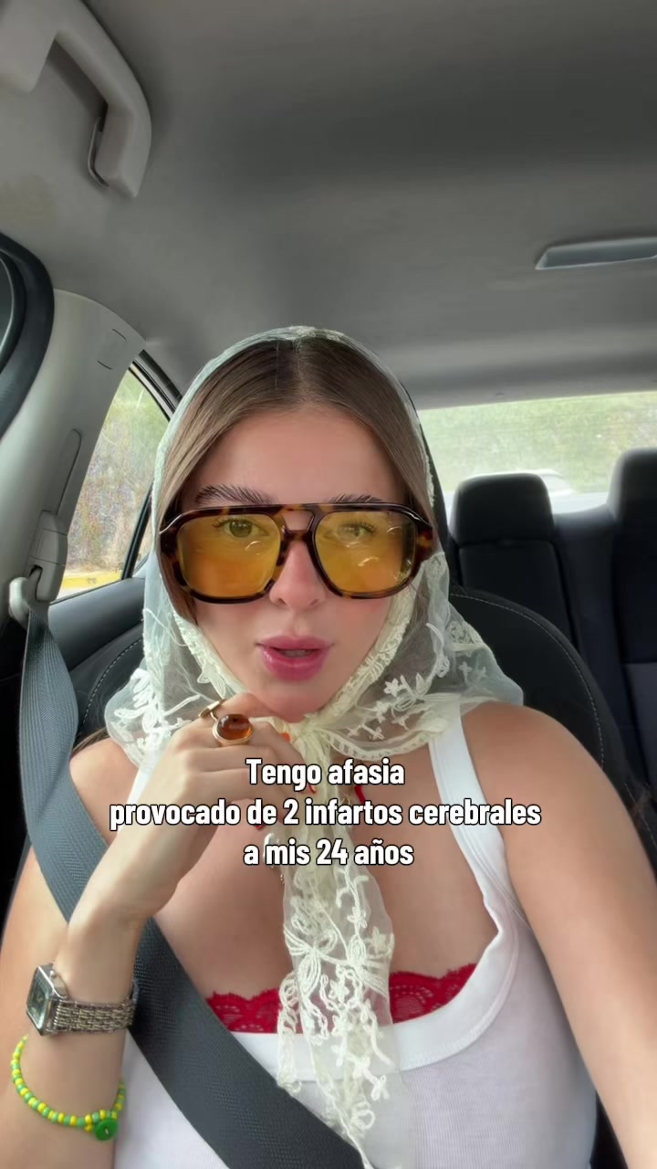 @Samyca_
