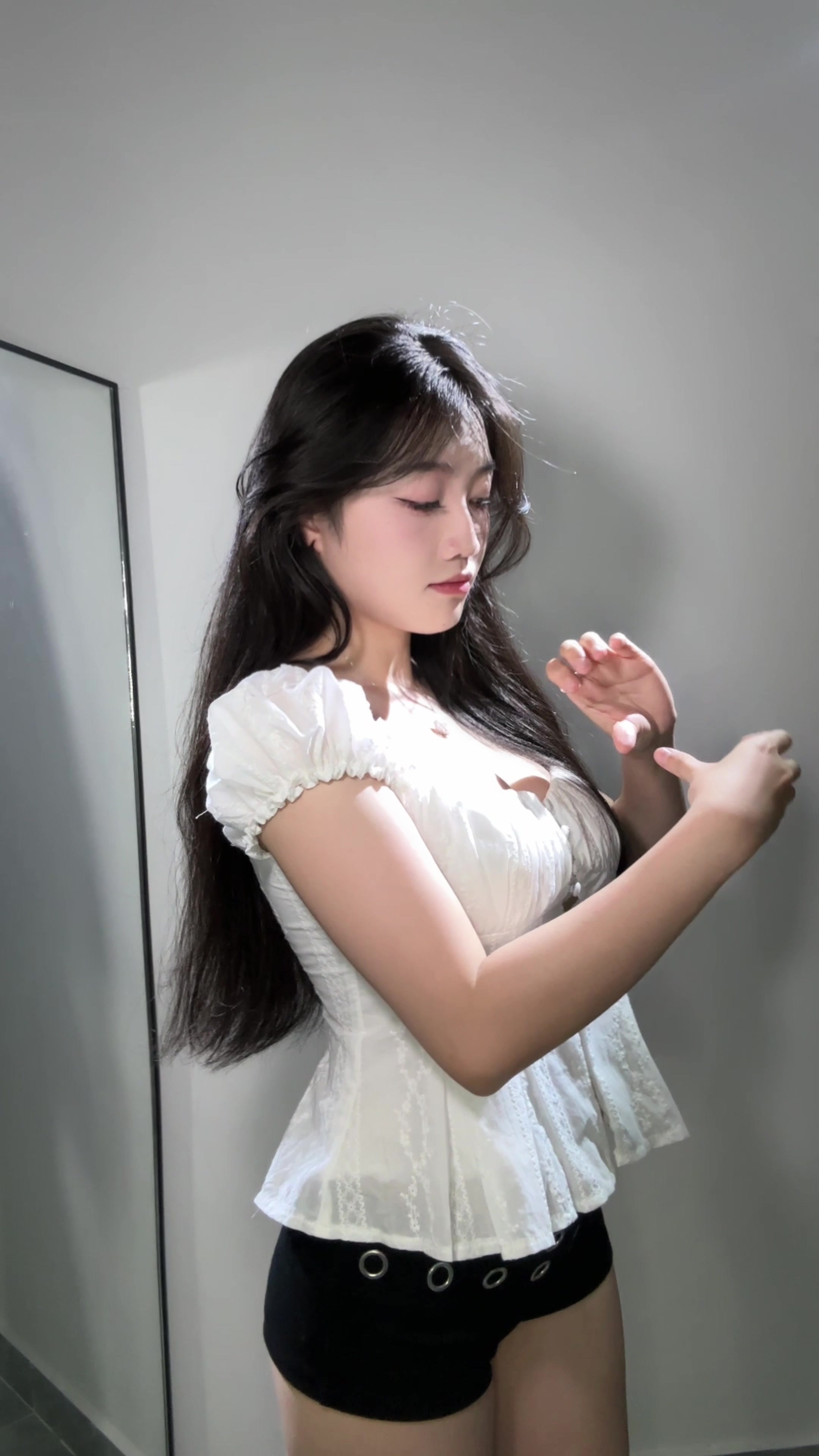 @Ho&agrave;ng Li&ecirc;n Hoa