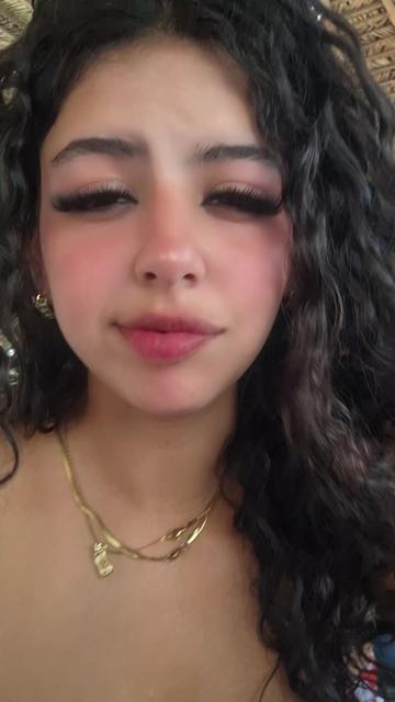 @Annetlay