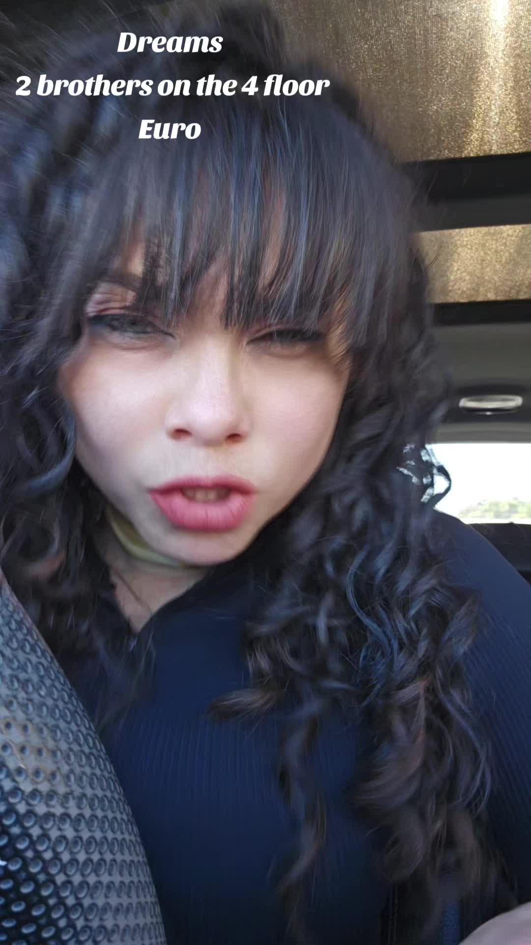 @Sussy