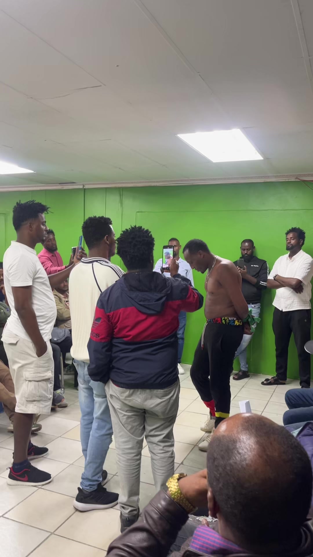 @Habeshewi አኔ