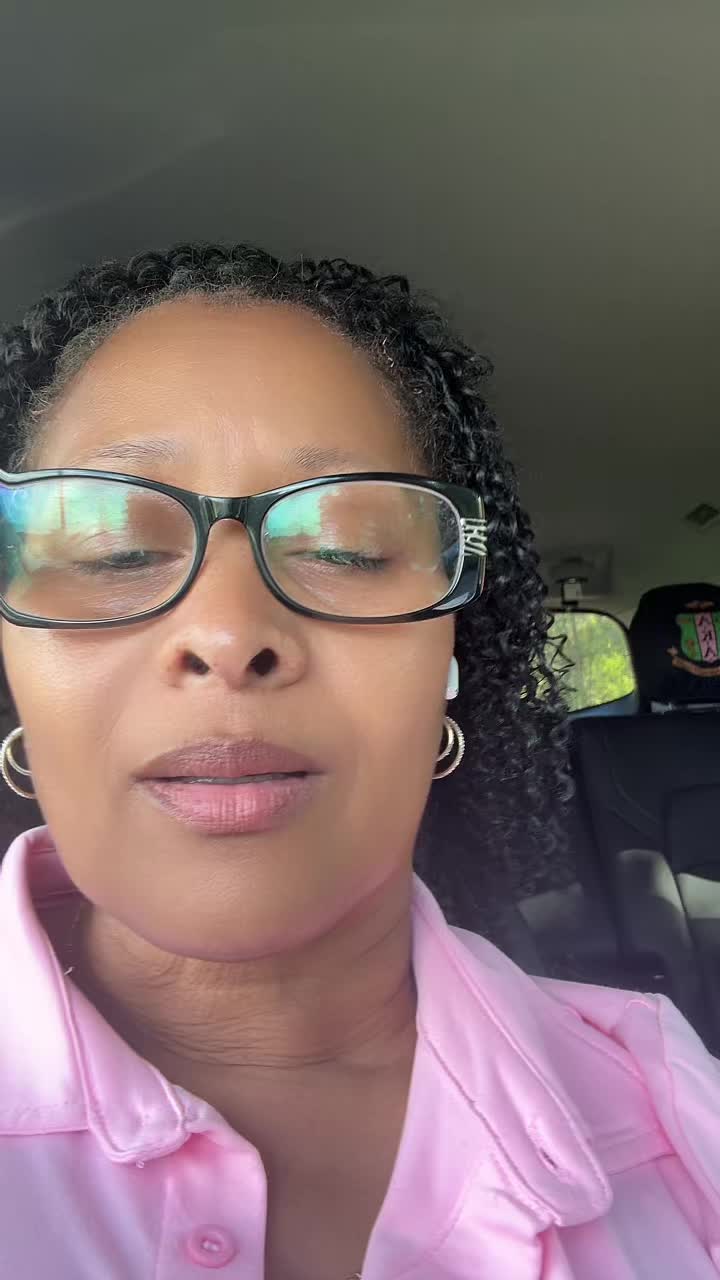 @mstrina1218