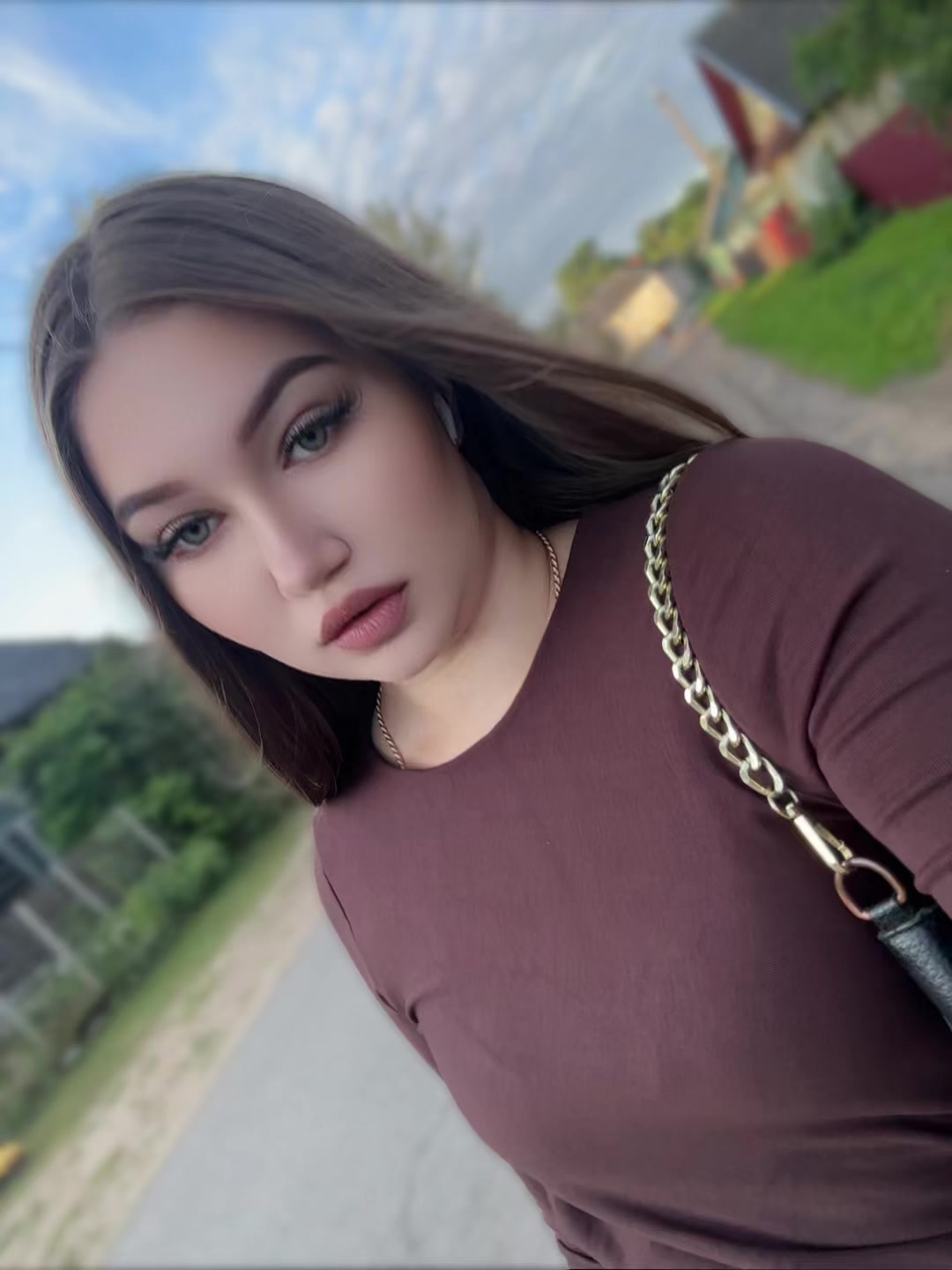 @👸🏻🖤