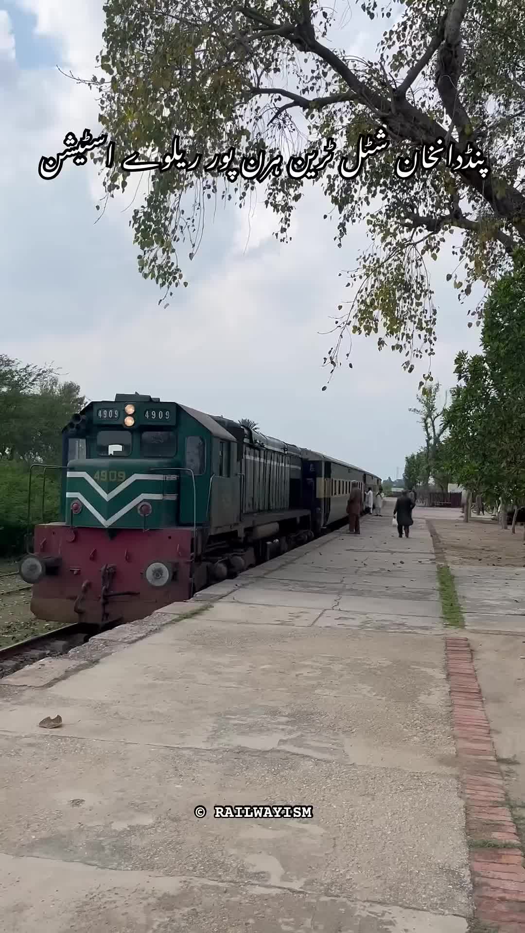 @RAILWAYISM