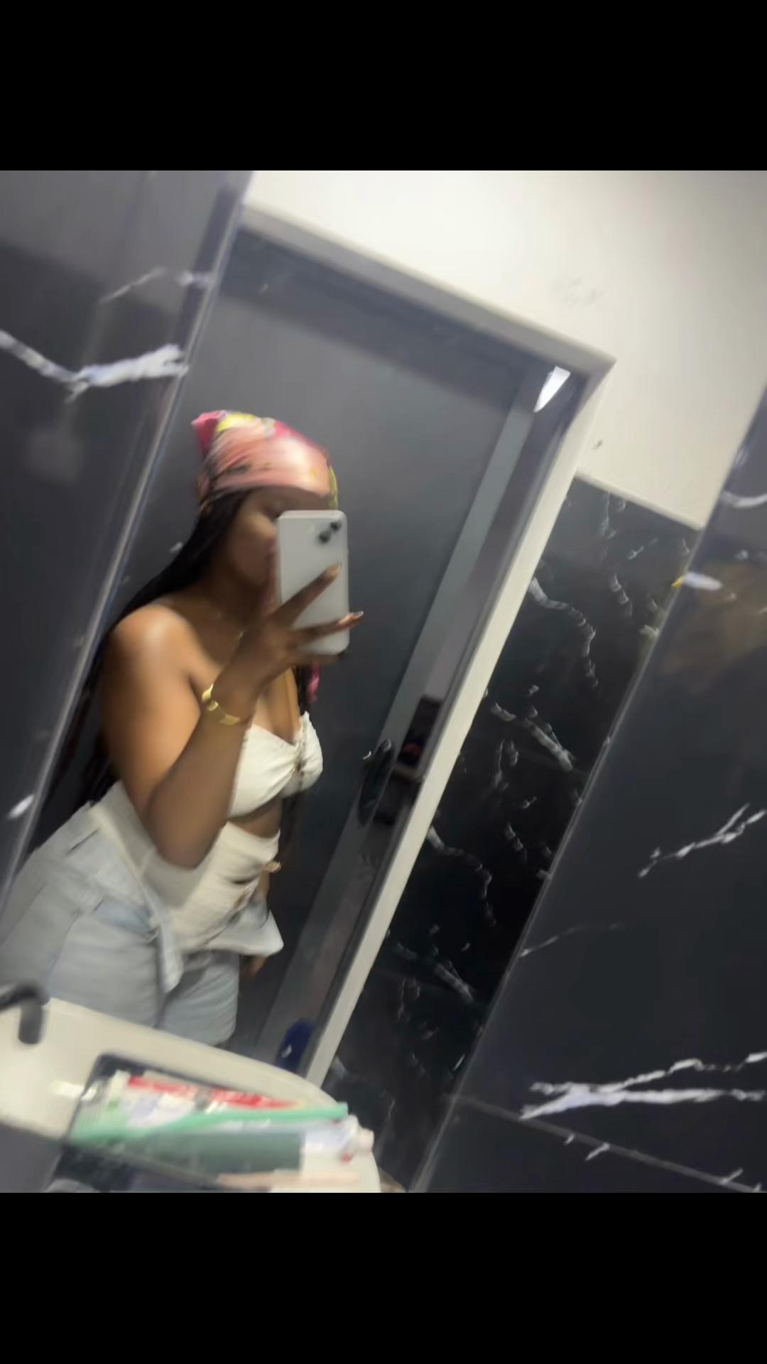 @Miachøu🦋