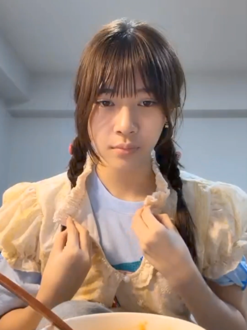 @T