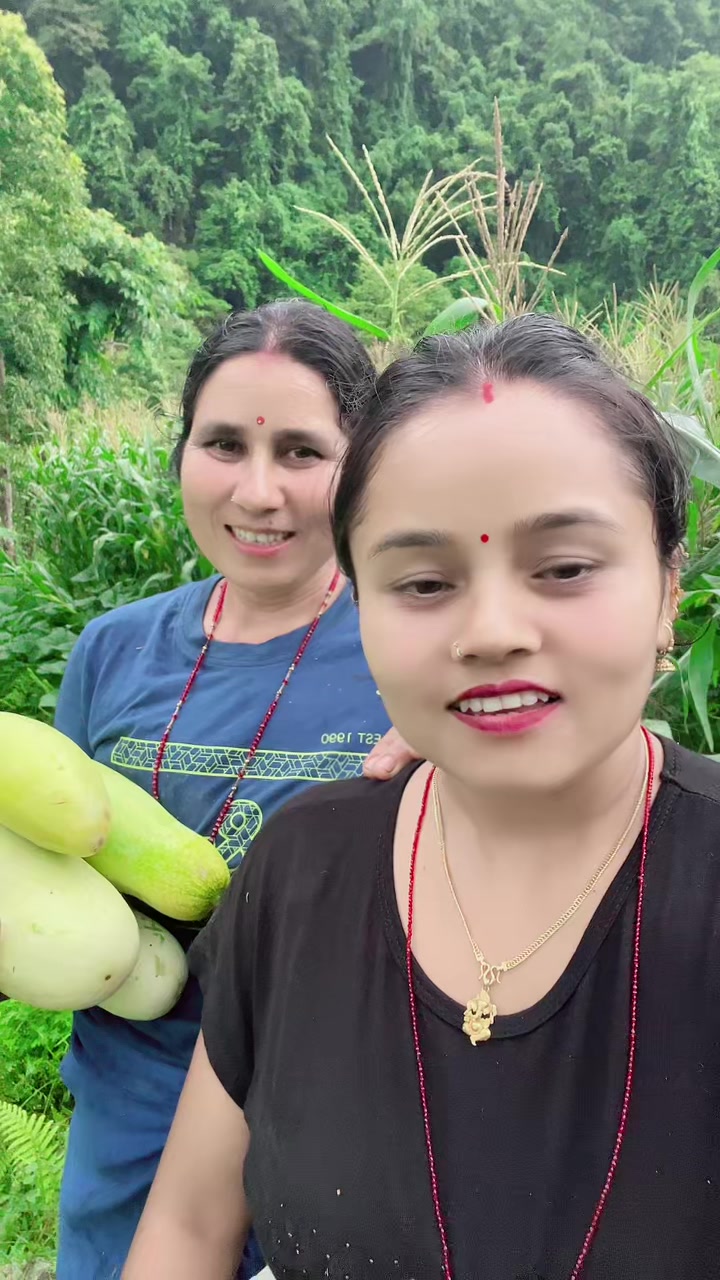 @सुमिना थापा