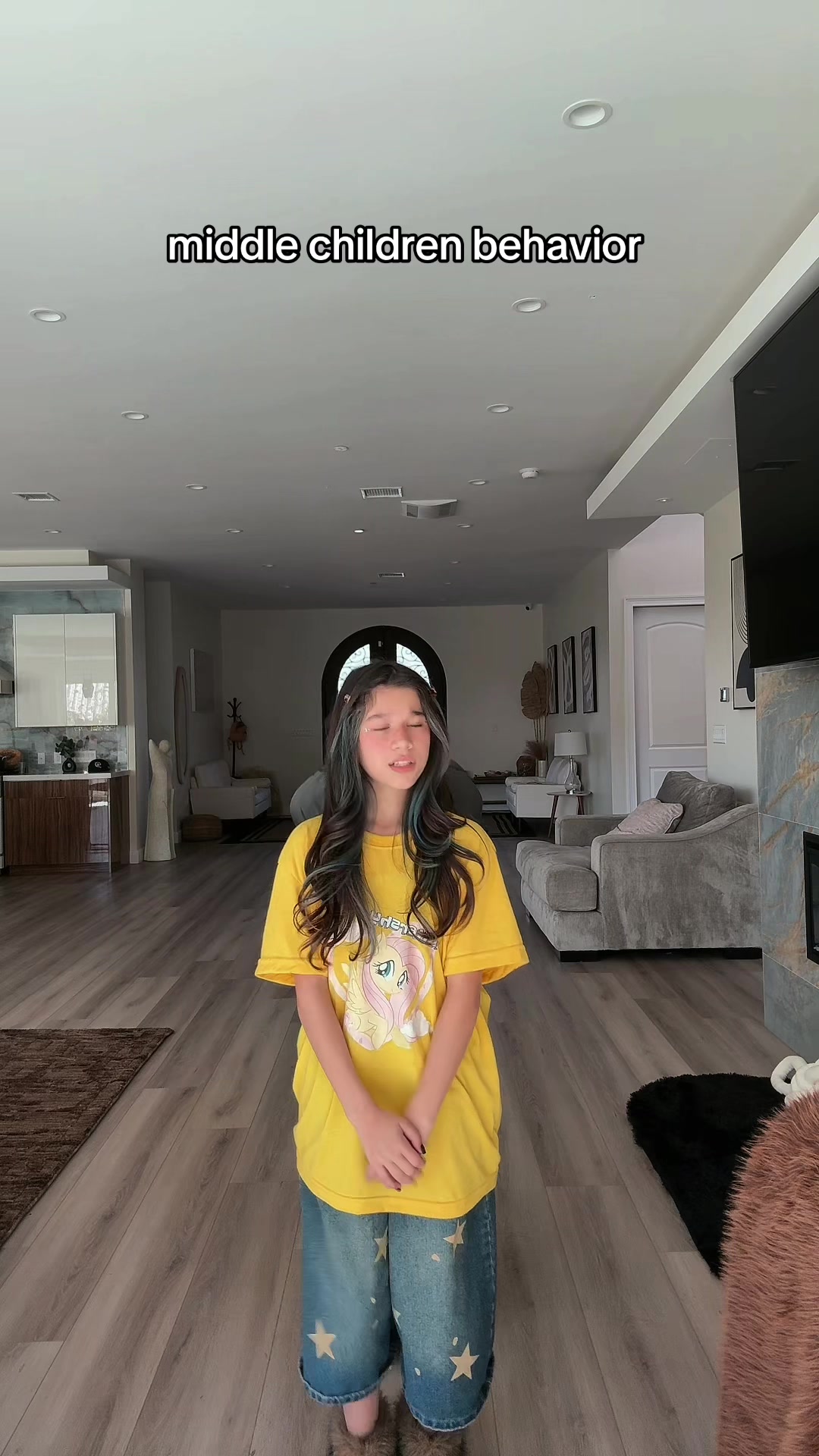 @Esthalla