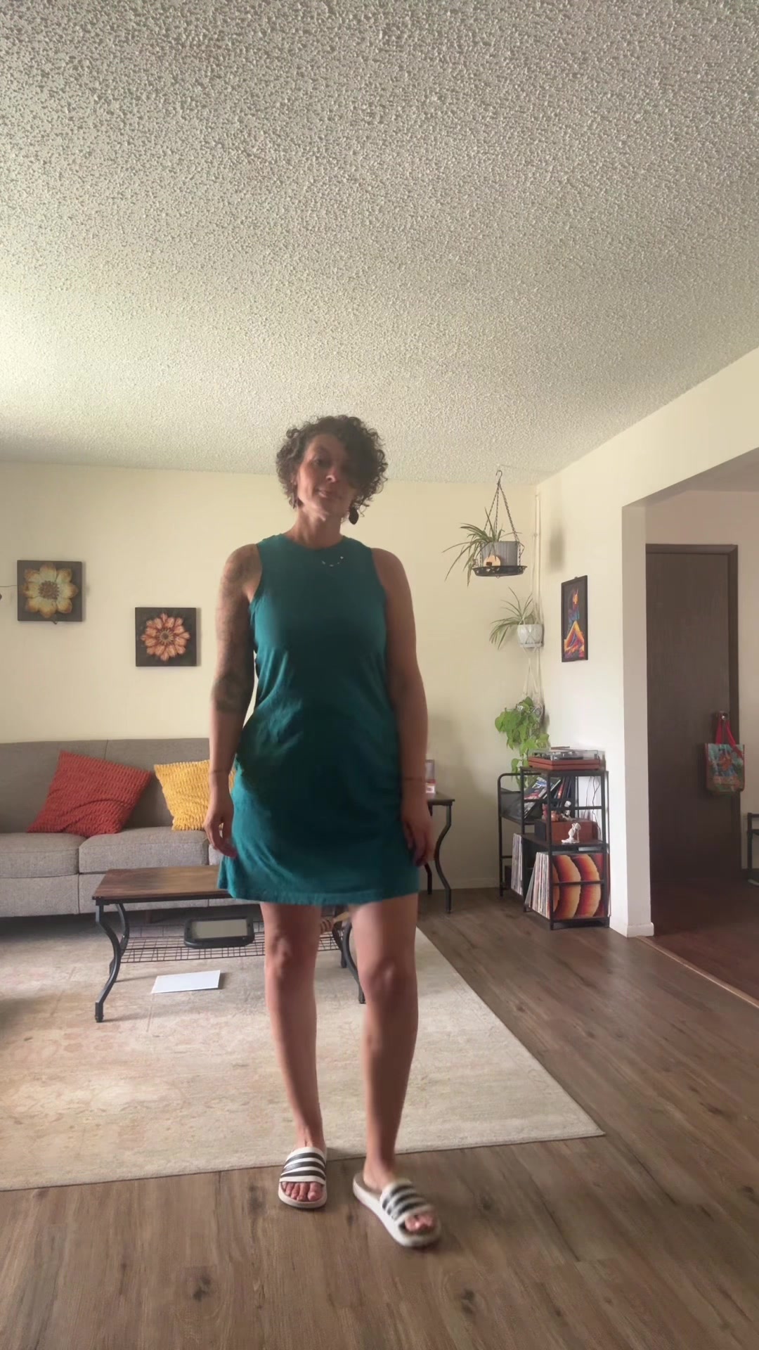 @Myr